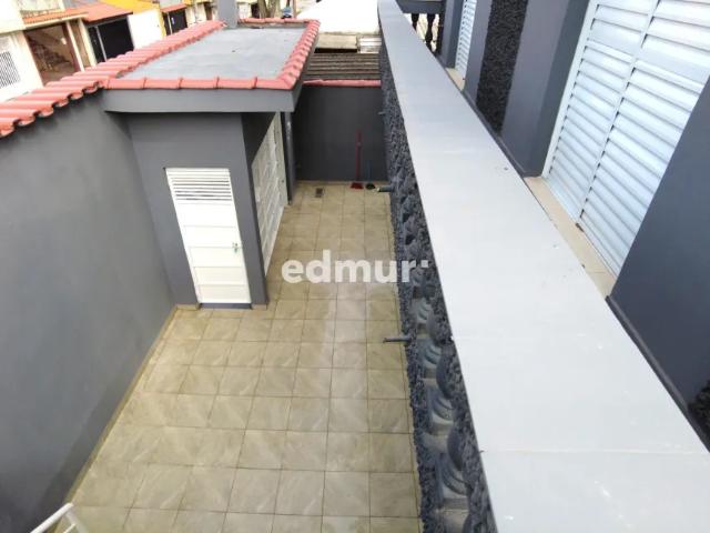 SOBRADO para VENDA com 302m² no bairro Vila Alto de Santo André com 3 quartos e 4 vagas. Santo André
