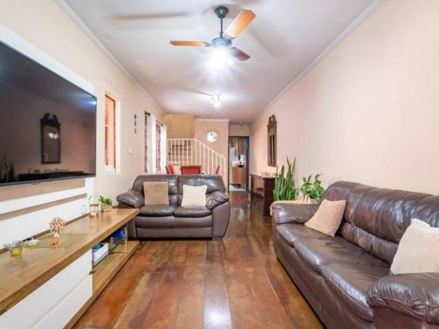 Sobrado para venda com 3 quartos, 130m²