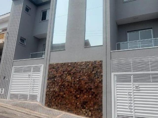 Sobrado para venda com 3 quartos, 178m²