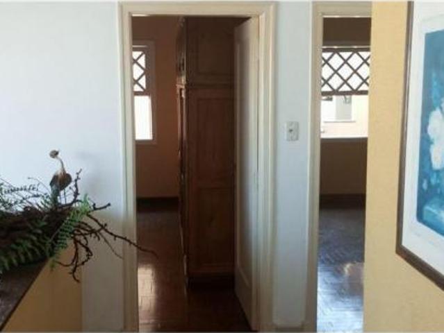 Sobrado para venda com 3 quartos, 193m²