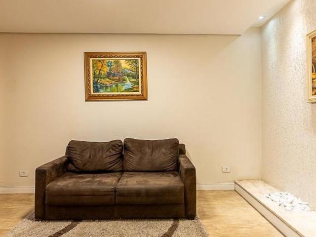 Sobrado para venda com 4 quartos, sendo 3 suítes, 300m²