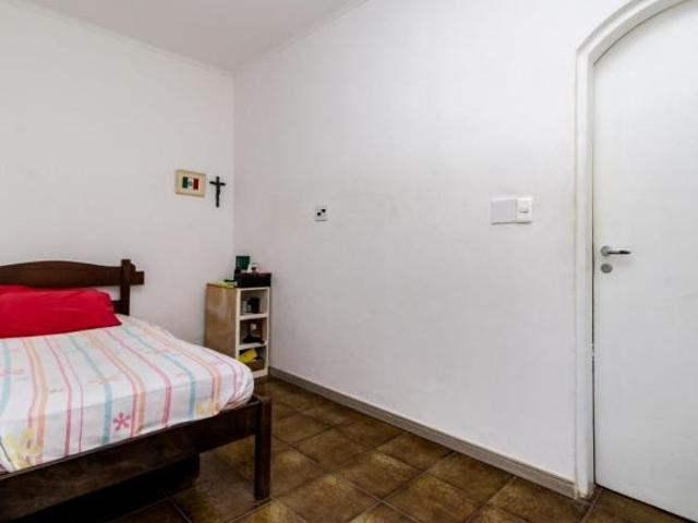 Sobrado para venda com 8 quartos, 260m²