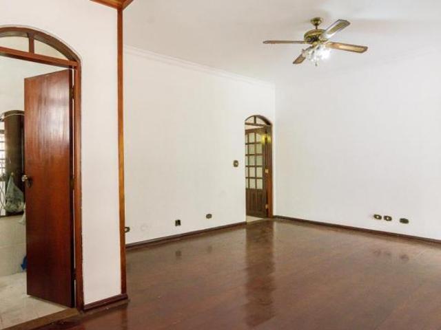 Sobrado para venda em Conjunto Residencial Butantã com 5 quartos, sendo 2 suítes, 187m²