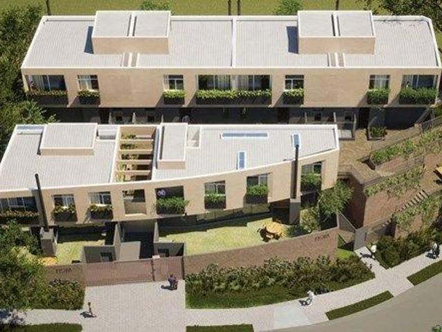 Sobrado para venda em Campo Comprido de 118.00m² com 3 Quartos, 1 Suite e 2 Garagens