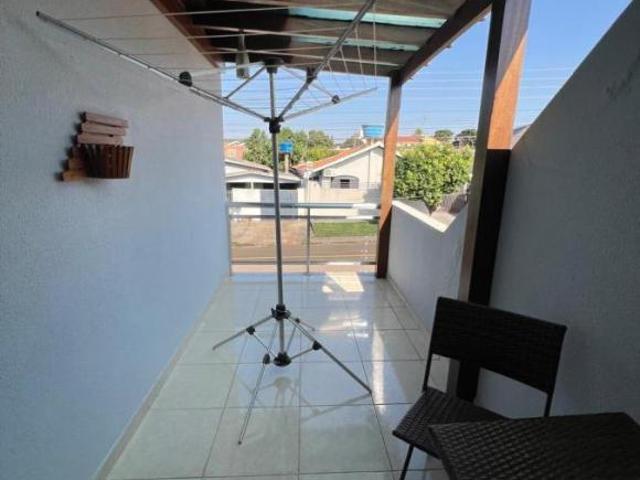 Sobrado para Venda em Campo Mourão, Jardim Country Club, 3 dormitórios, 1 suíte, 3 banheiros, 2 vaga