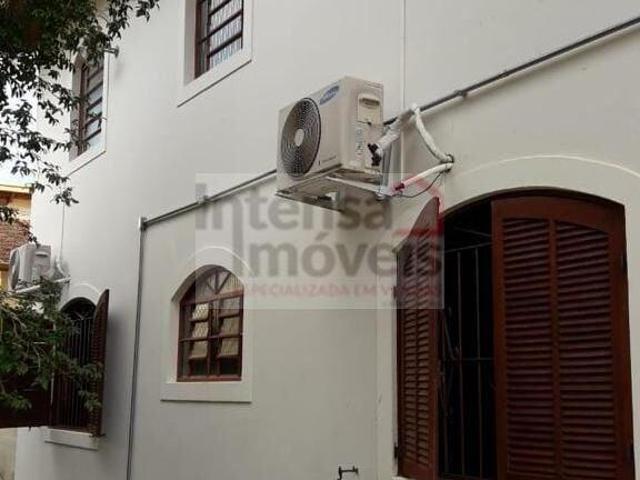 Sobrado para venda em Centro de 414.00m² com 5 Quartos, 1 Suite e 4 Garagens