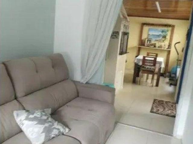 Sobrado para venda em Alto Boqueirão de 168.00m² com 3 Quartos, 2 Suites e 2 Garagens