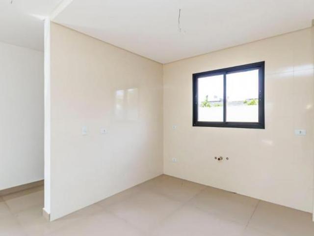 Sobrado para venda em Boqueirão de 163.48m² com 3 Quartos, 1 Suite e 1 Garagem