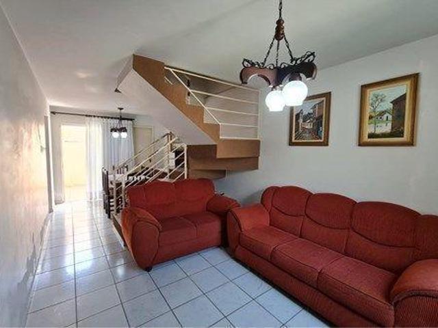 Sobrado para venda em Braga de 96.00m² com 3 Quartos e 2 Garagens