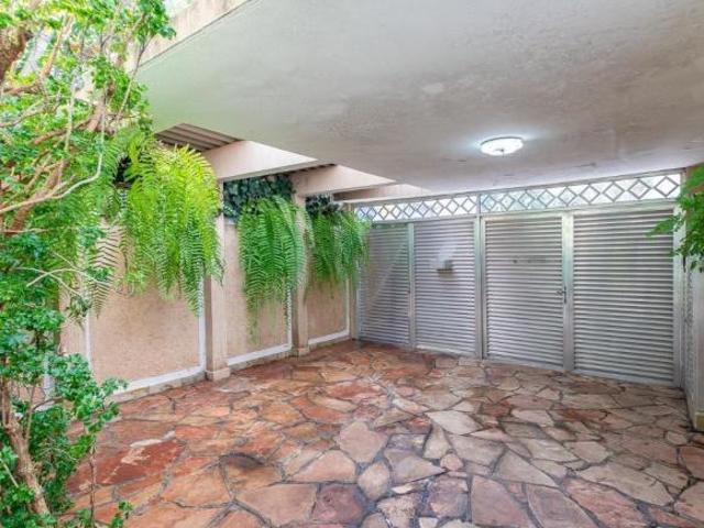 Sobrado para venda em Brooklin com 4 quartos, sendo 1 suíte, 250m²