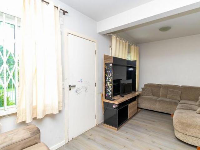 Sobrado para venda em Fanny de 119.00m² com 3 Quartos, 1 Suite e 3 Garagens