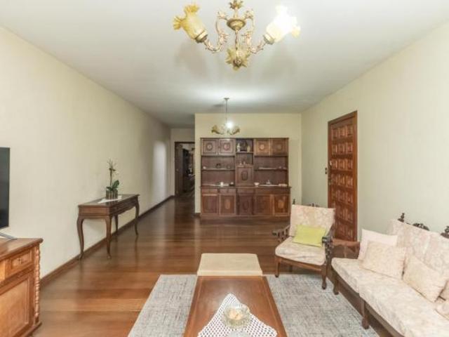 Sobrado para venda em Horto Florestal com 3 quartos, sendo 1 suíte, 316m²