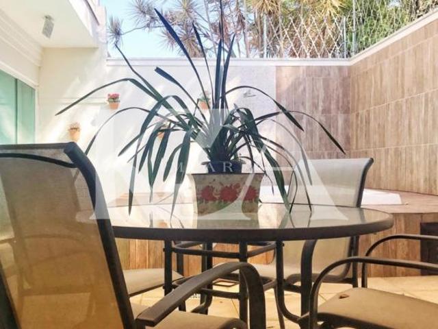 Sobrado para venda em Jardim Novo Mundo de 287.00m² com 3 Quartos, 1 Suite e 4 Garagens
