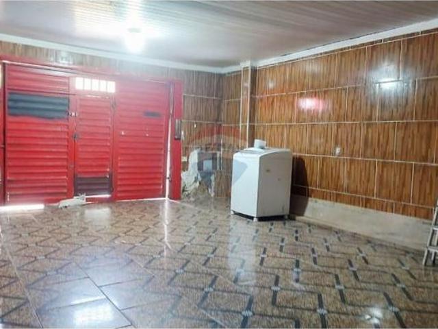Sobrado para venda em Jardim Amanda I de 60.00m² com 3 Quartos, 1 Suite e 2 Garagens
