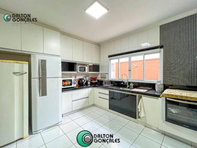 Sobrado para venda em Jardim Esplanada de 419.00m² com 5 Quartos, 5 Suites e 6 Garagens
