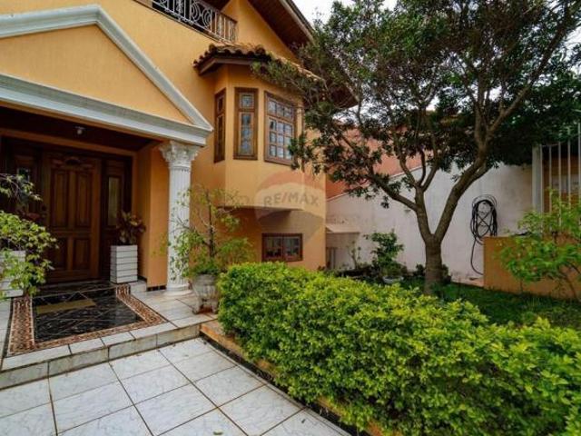 Sobrado para venda em Jardim Paulista I de 436.00m² com 5 Quartos, 4 Suites e 6 Garagens