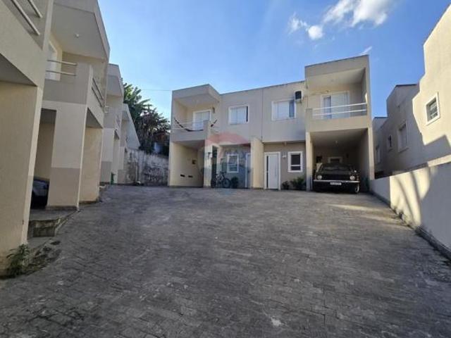 Sobrado para venda em Jardim São Miguel de 80.99m² com 3 Quartos