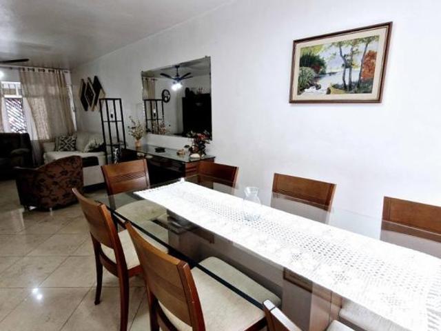 Sobrado para venda em Jardim Santo Amaro com 3 quartos, sendo 1 suíte, 147m²