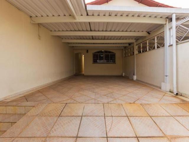 Sobrado para venda em Osvaldo Cruz com 4 quartos, sendo 1 suíte, 180m²