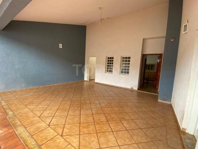 Sobrado para venda em Nova Ribeirânia de 238.00m² com 3 Quartos, 1 Suite e 4 Garagens