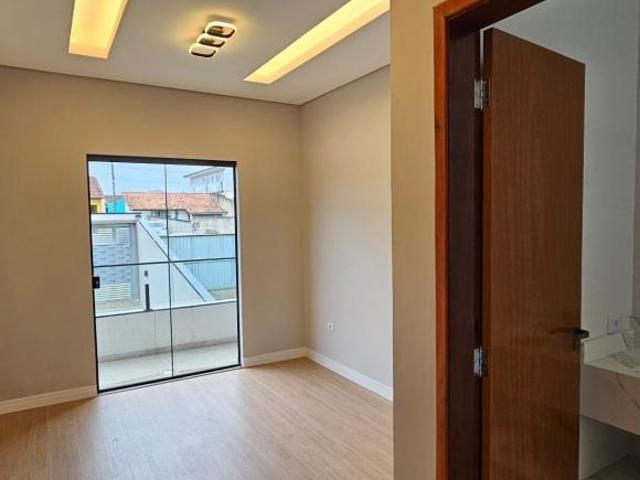 Sobrado para venda em São Marcos de 120.00m² com 2 Quartos, 1 Suite e 3 Garagens