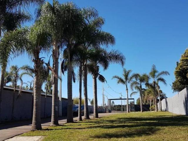 Sobrado para Venda em São José dos Pinhais, Campo Largo da Roseira, 2 dormitórios, 1 suíte, 1 banhei