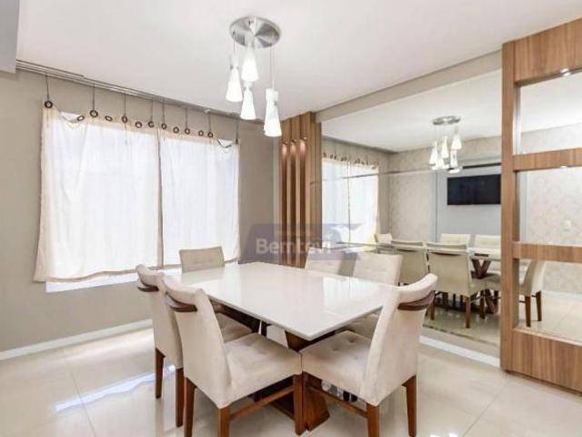 Sobrado para venda em São Pedro de 177.00m² com 3 Quartos, 1 Suite e 5 Garagens