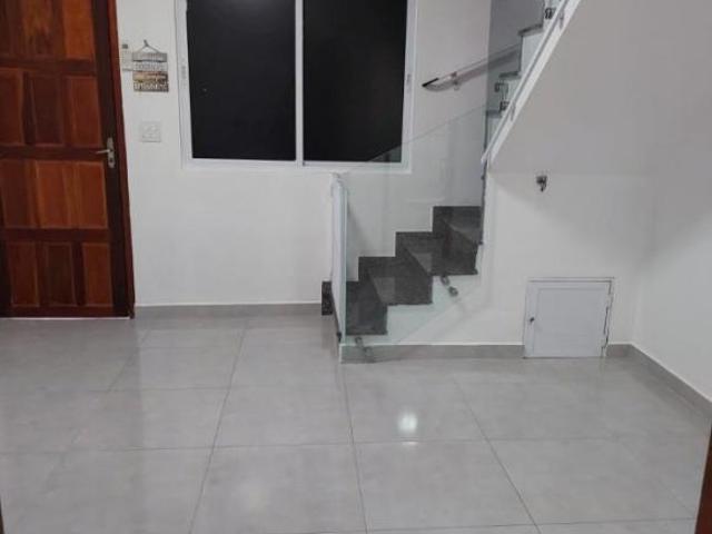 Sobrado para Venda em São Vicente, Vila Voturua, 2 dormitórios, 2 banheiros, 1 vaga