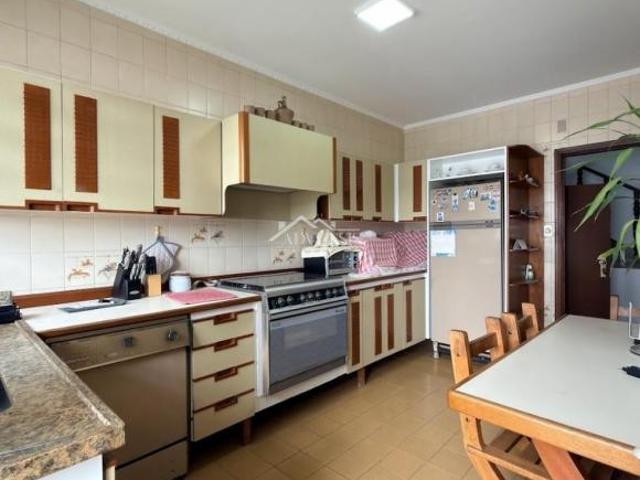 Sobrado para venda em Vila Euclides de 368.00m² com 6 Quartos, 1 Suite e 10 Garagens