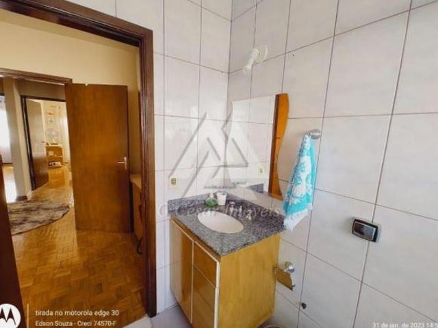 Sobrado para venda em Vila Pinheirinho de 161.00m² com 3 Quartos, 1 Suite e 3 Garagens