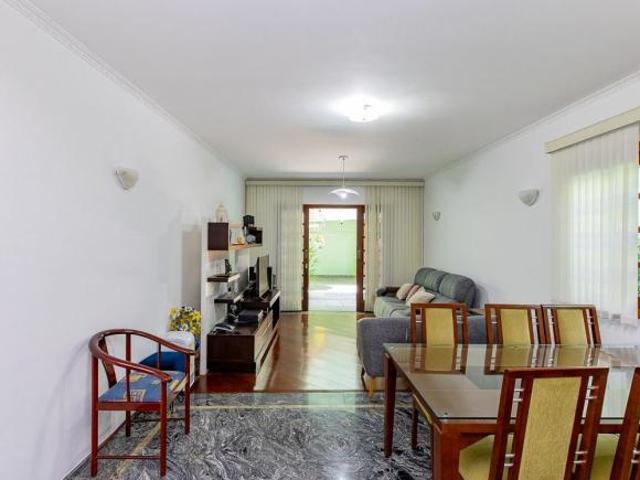 Sobrado para venda em Vila Romano com 3 quartos, sendo 1 suíte, 196m²