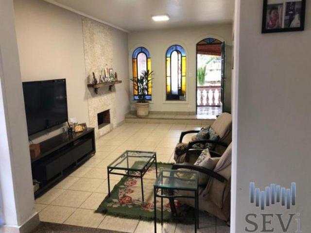 Sobrado para venda em Vila São Pedro de 288.00m² com 3 Quartos, 1 Suite e 4 Garagens