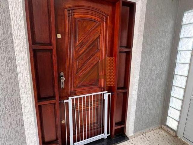 Sobrado para venda em Vila Salete de 161.00m² com 3 Quartos, 1 Suite e 3 Garagens