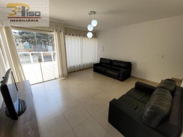Sobrado para venda em Vila Salete de 185.00m² com 3 Quartos, 3 Suites e 4 Garagens