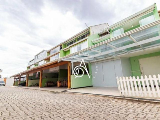 Sobrado para venda em Xaxim de 111.00m² com 3 Quartos, 2 Suites e 2 Garagens