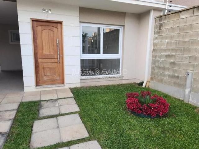 Sobrado para venda em Xaxim de 121.00m² com 3 Quartos, 1 Suite e 2 Garagens