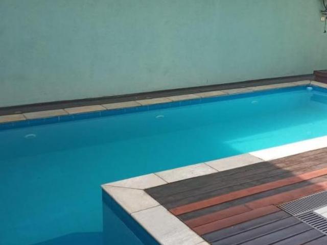 Sobrado para Venda por R$3.200.000,00 com 325m², 3 dormitórios, 1 suite e 5 vagas Vila curuça velh