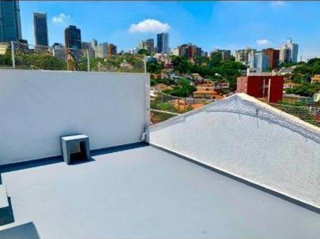 Sobrado para Venda por R$1.670.000,00 e Aluguel á R$6.250,00/Mês com 122m², 3 dormitórios, 2 vagas e
