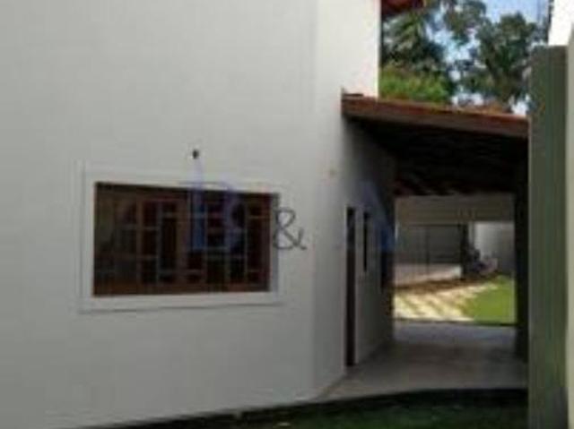 Sobrado para Venda por R$1.700.000,00 com 265m², 4 dormitórios, 8 vagas e 5 banheiros Horto flores