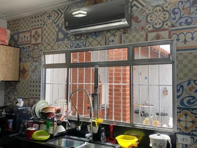 Sobrado para Venda por R$1.050.000,00 com 300m², 5 dormitórios, 1 suite e 3 vagas Jardim helena