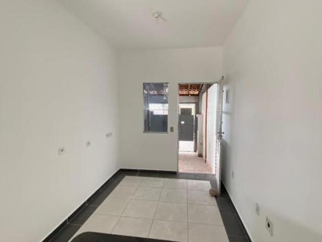 Sobrado para Venda por R$450.000,00 com 120m², 4 dormitórios, 2 vagas e 2 banheiros Parque boturus