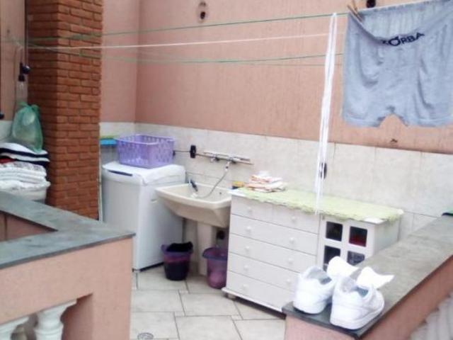 Sobrado para Venda por R$600.000,00 com 370m², 3 dormitórios, 6 vagas e 2 banheiros Parque savoy c