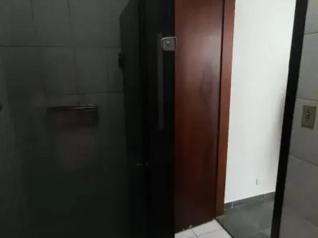 Sobrado para venda tem 187 metros quadrados com 5 quartos, ótima localização