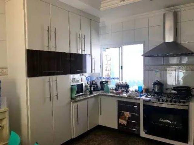 Sobrado para Venda/Aluguel com 4 quartos, 328 m² por R$ 2.300.000