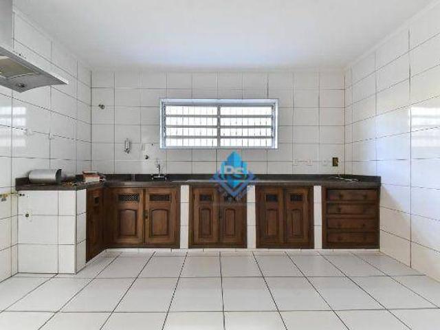 Sobrado para Venda/Aluguel com 5 quartos, 350 m² por R$ 670.000