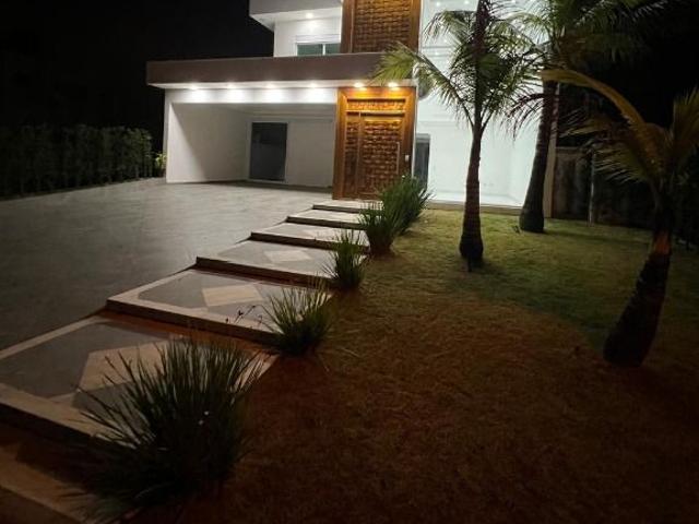 Sobrado para Venda/Aluguel com 5 quartos, 430 m² por R$ 2.890.000