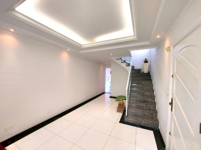 Sobrado para Venda/Aluguel com 2 quartos, 121 m² por R$ 799.000