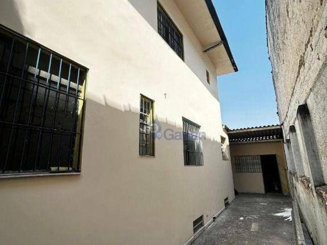Sobrado para Venda/Aluguel com 3 quartos, 200 m² por R$ 1.700.000