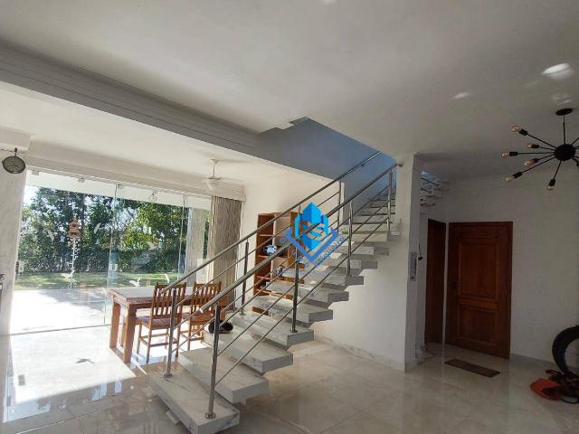 Sobrado para Venda/Aluguel com 3 quartos, 265 m² por R$ 1.480.000