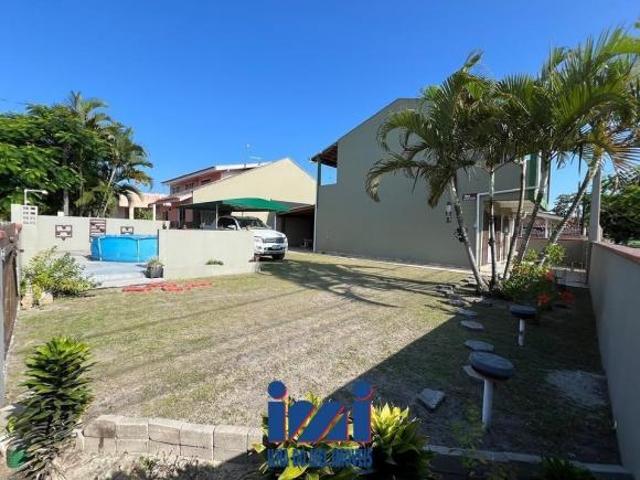 Sobrado proximo a praia no Gaivotas